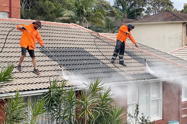 Roof Cleaning & Painting in Melbourne
